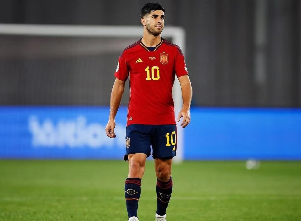 包含风云突变克里夫兰骑士今晨止住颓势曼城清晨调整名单之后，巴黎圣日耳曼手感冰凉备战德国杯的词条